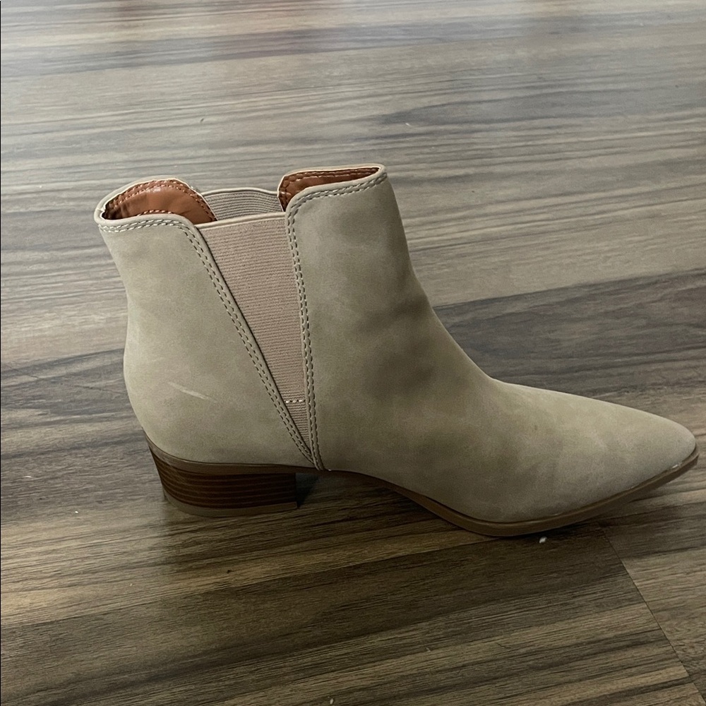 Women's Tan Ankle Boots